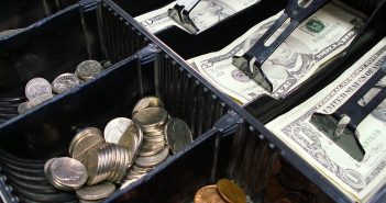 Trends Showing That E-commerce Needs Brick-and-Mortar