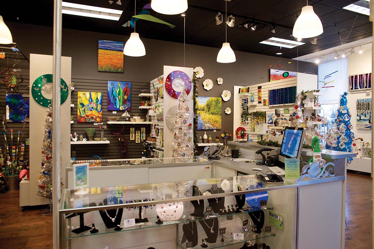 Omaha, Nebraska Gift Shop Blue Pomegranate Gallery Smart Retailer