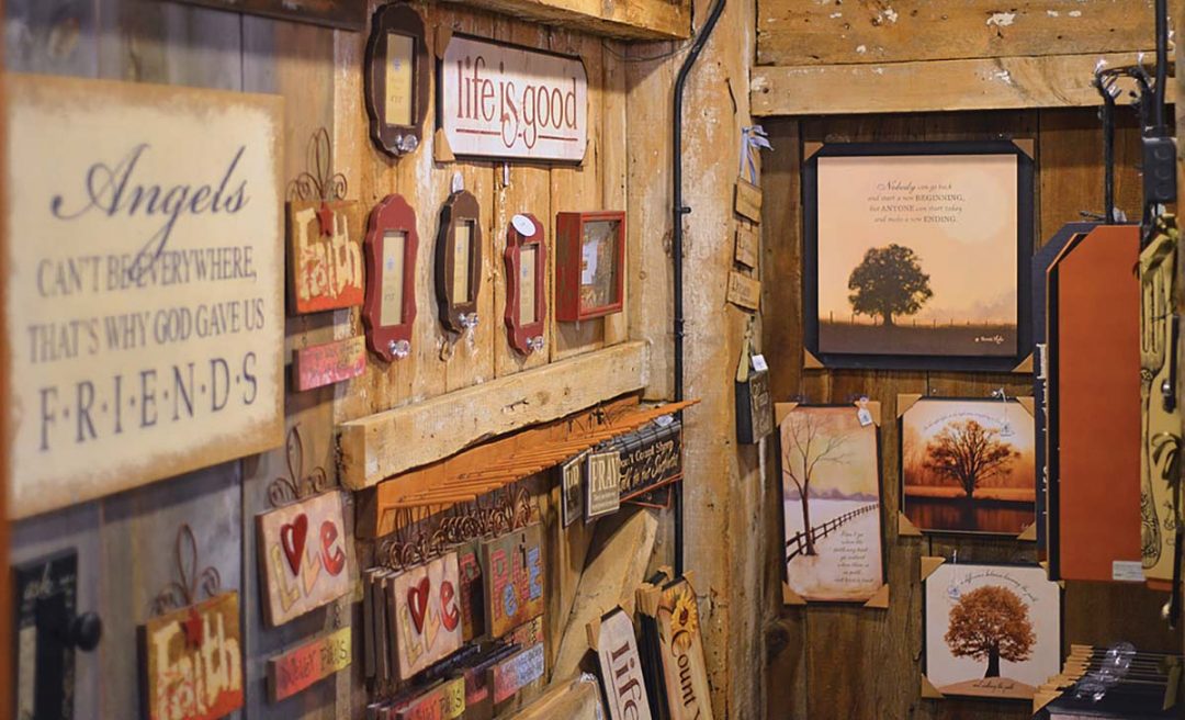 Saginaw, Michigan Gift Shops Pride and Country Village Smart Retailer