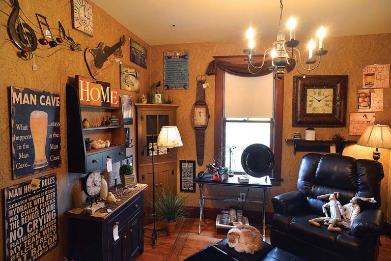 Saginaw, Michigan Gift Shops Pride and Country Village Smart Retailer